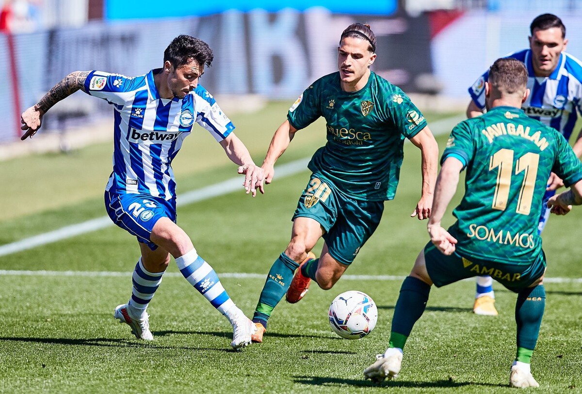 爱游戏-乔丹vs艾弗森录像回放